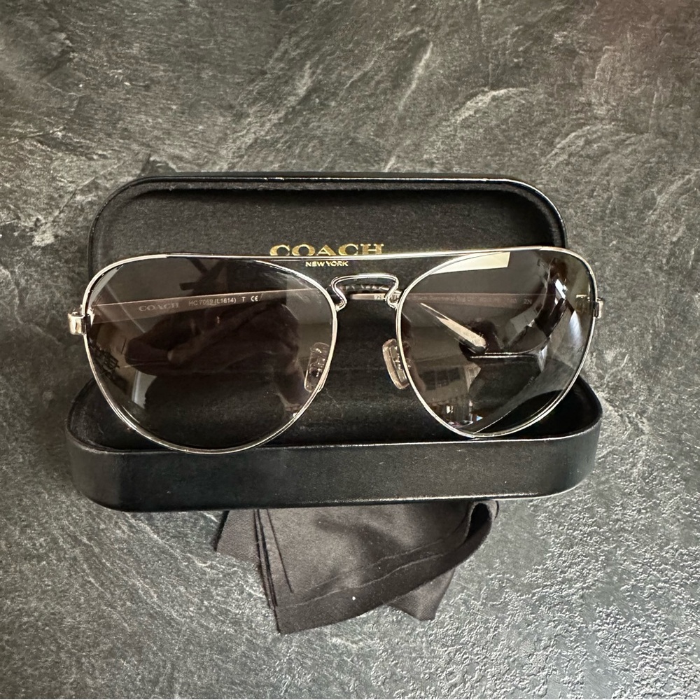 COACH Aviator Sunglasses Silver/Black Gunmetal~ 929411